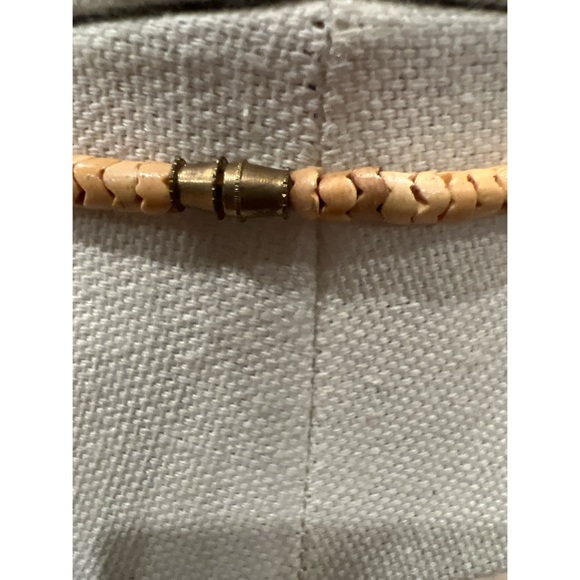 Vintage Coco Shell Necklace - Picture 3 of 3